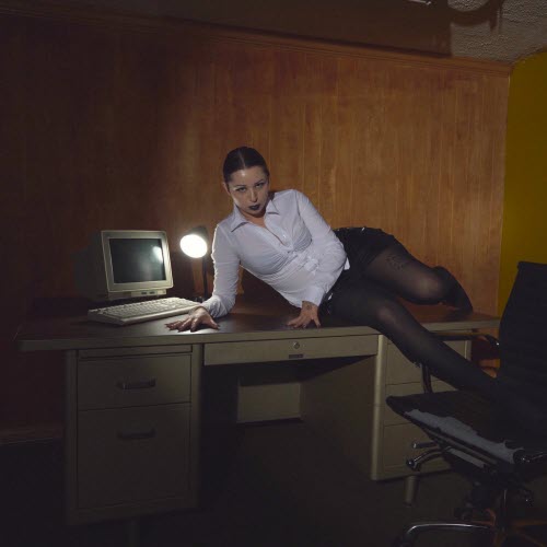 Madeline Goldstein - My Own Design (2025) [Single]