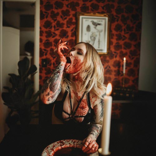 Digital Drvgs - She's A Killa (2025) [Single]