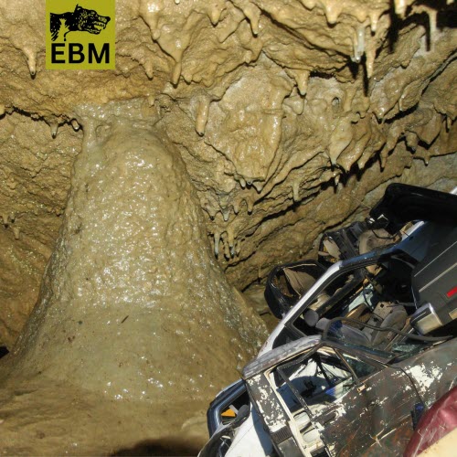 Henchmen From Planet Earth - Stalagmite Teeth / Holding A Crowbar (2025) [Single]