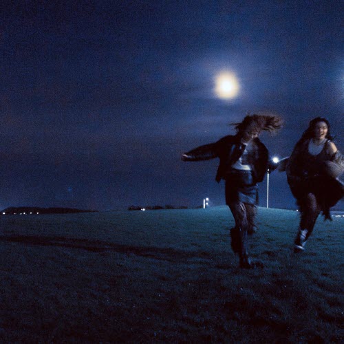 Lucia & The Best Boys - Lonely Girl (2026) [Single]