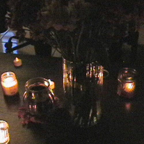 Crímenes De Niños - Quiéreme/Velvet (2025) [Single]